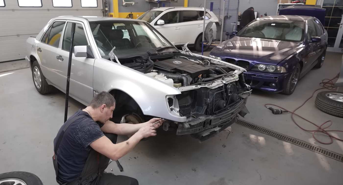 Auto In Polen Reparieren